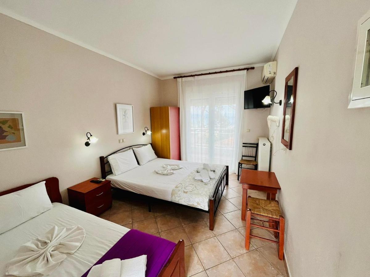 Poplar Lofts & Apartments Karavouzi Принос Екстериор снимка